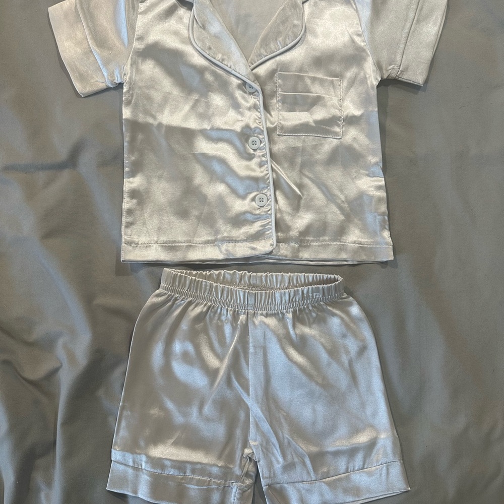 Amazon Kids Pajama Set - Silver